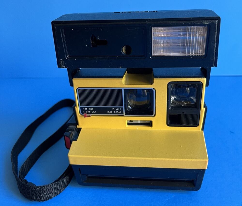 Vintage Polaroid Job Pro Instant Film Camera 600 w Strap FOR PART OR NOT WORKING